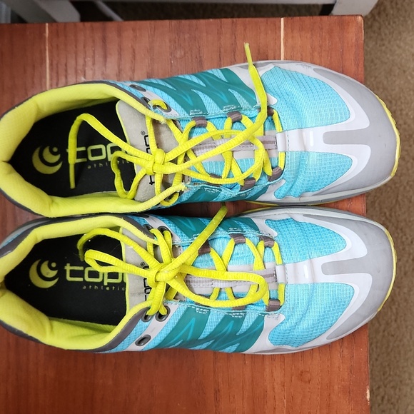 Topo Athletic Tennis Shoe - Picture 3 of 8